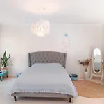 Apartament Rueuetli 24-2 *